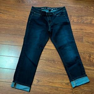 Women’s jeans capri
